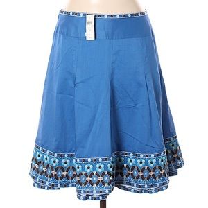NWT BEAUTIFUL ANN TAYLOR EMBROIDERED SKIRT